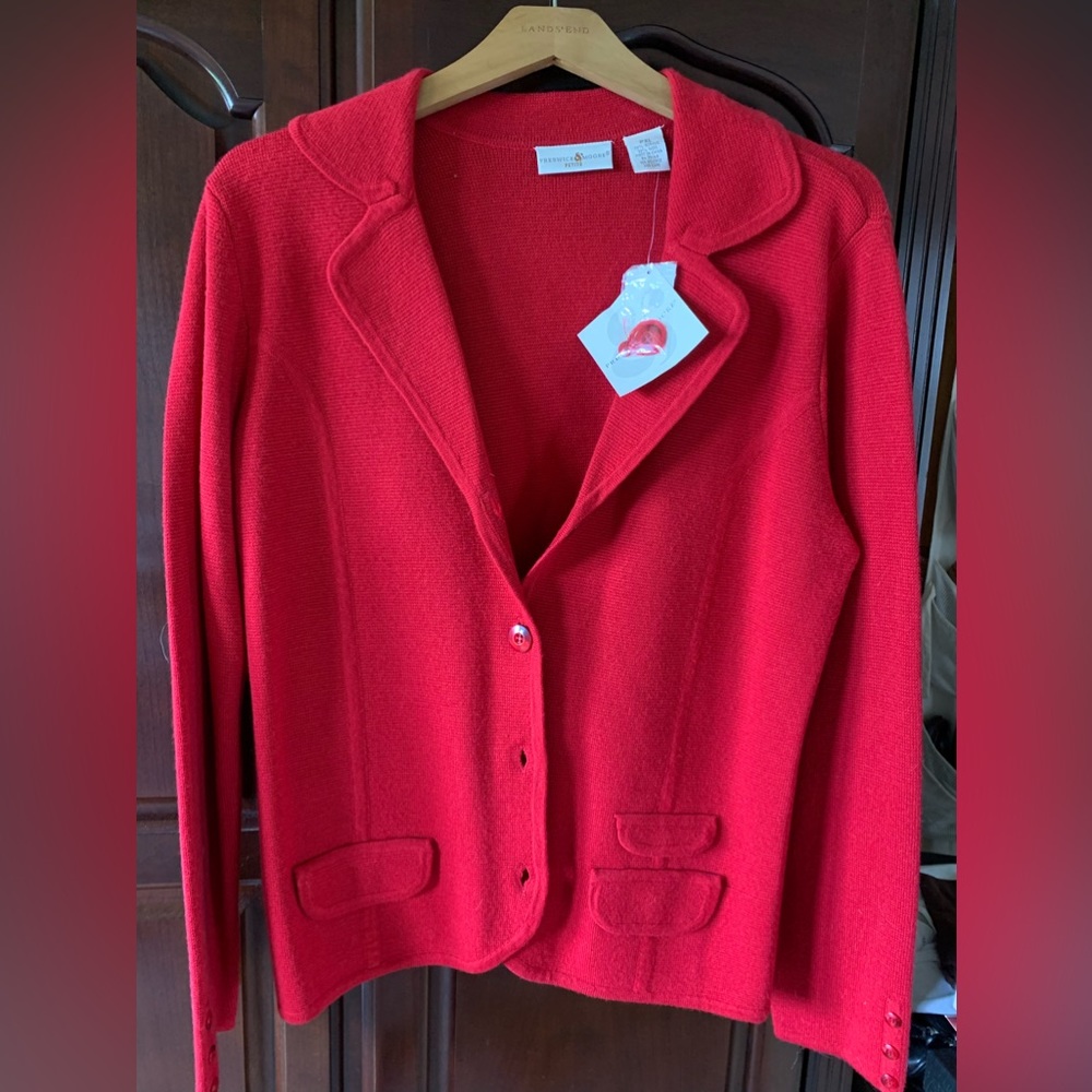 Petite XL Preswick & Moore Ladies Red Button Down Sweater NWT